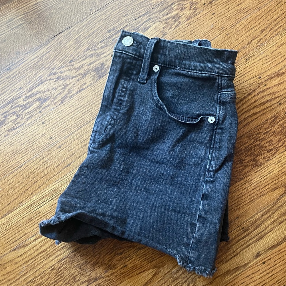 Madewell High-Waist Black Denim Shorts - Picture 2 of 2